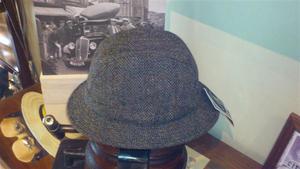 Sombrero modelo inglés HarrisTweed espiga verde