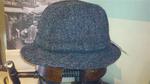Sombreros modelo inglés de HarrisTweed espiga gris. 