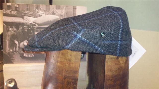 Gorra Lana Cashmere 8london 2322 gris cuadro azul