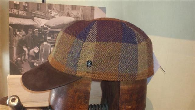 Gorrra Beisbol Cashmere Lana con orejeras y visera de Piel