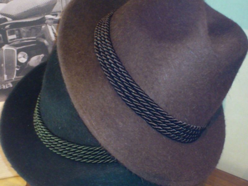 sombreros de fieltro y lana