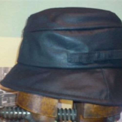 Sombrero Impermeable. Modelo Carla.